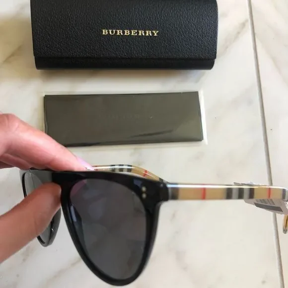 🔥NEW POLARIZED BURBERRY FLAT TOP SUNGLASSES - Picture 11 of 14